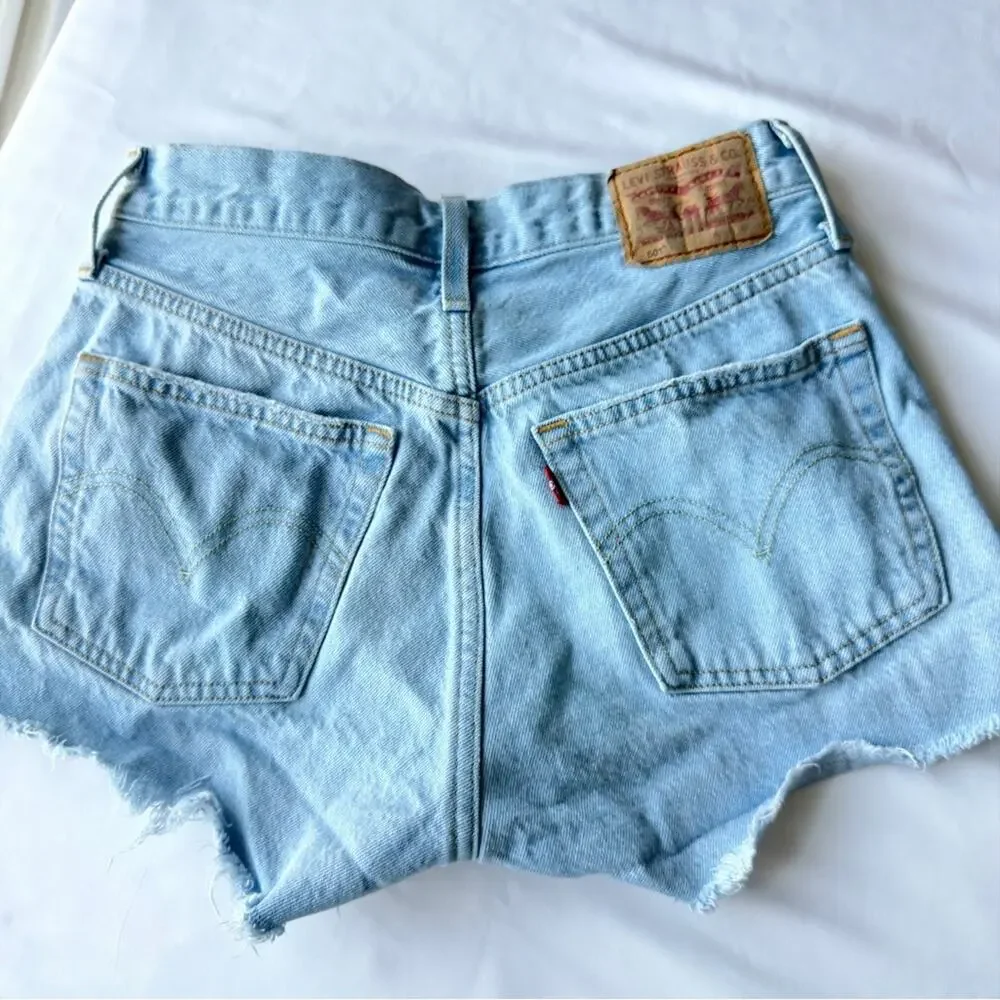 Levi's 501 Light Blue Frayed Denim Shorts Women’s size 26